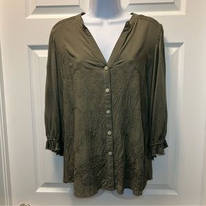 Democracy Sz L Embroidered Top